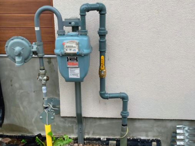 A Gas supply pipe to the basement